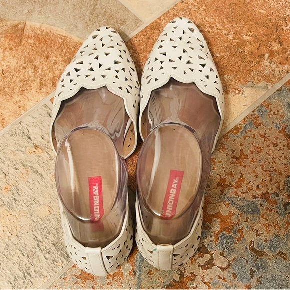 🎂Cute &Comfy Union Bay Leather White Cutout Scalloped Edge D’Orsay Style Flats! - Picture 8 of 14